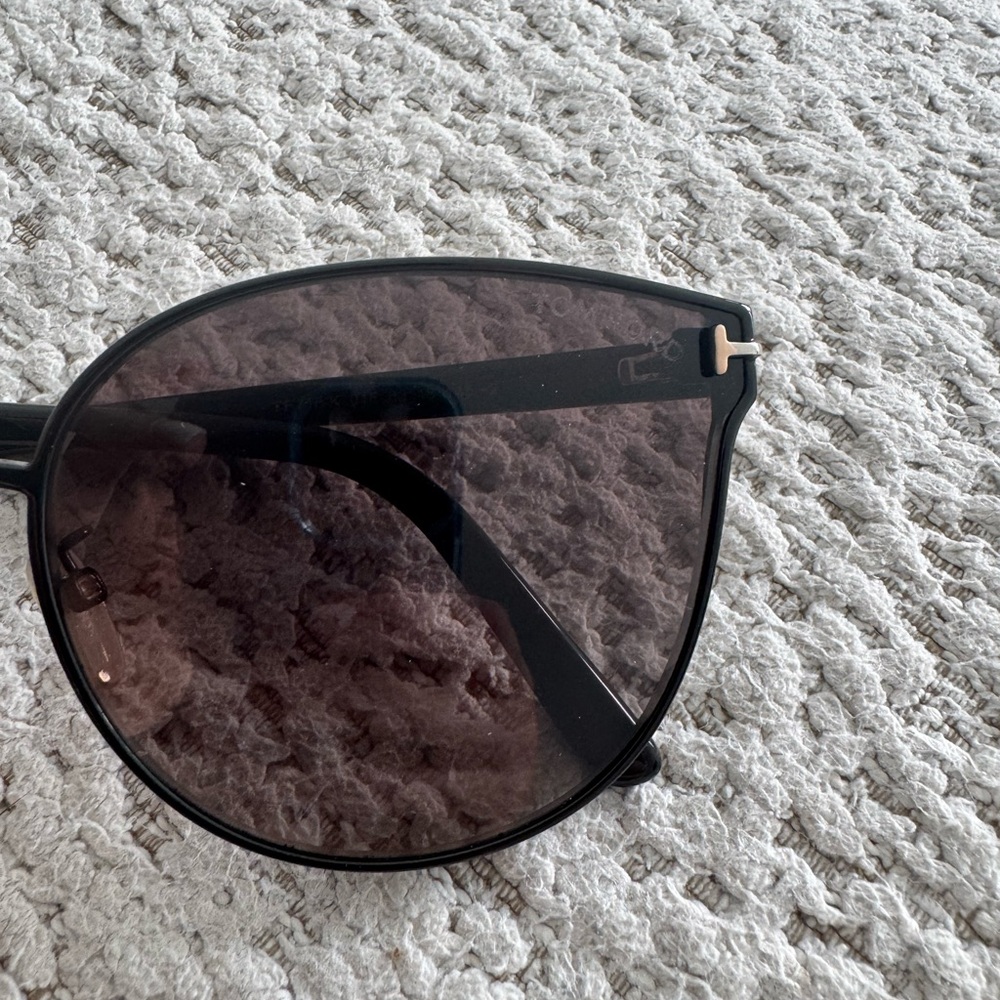 Tom Ford sunglasses 100% authentic - Picture 4 of 8